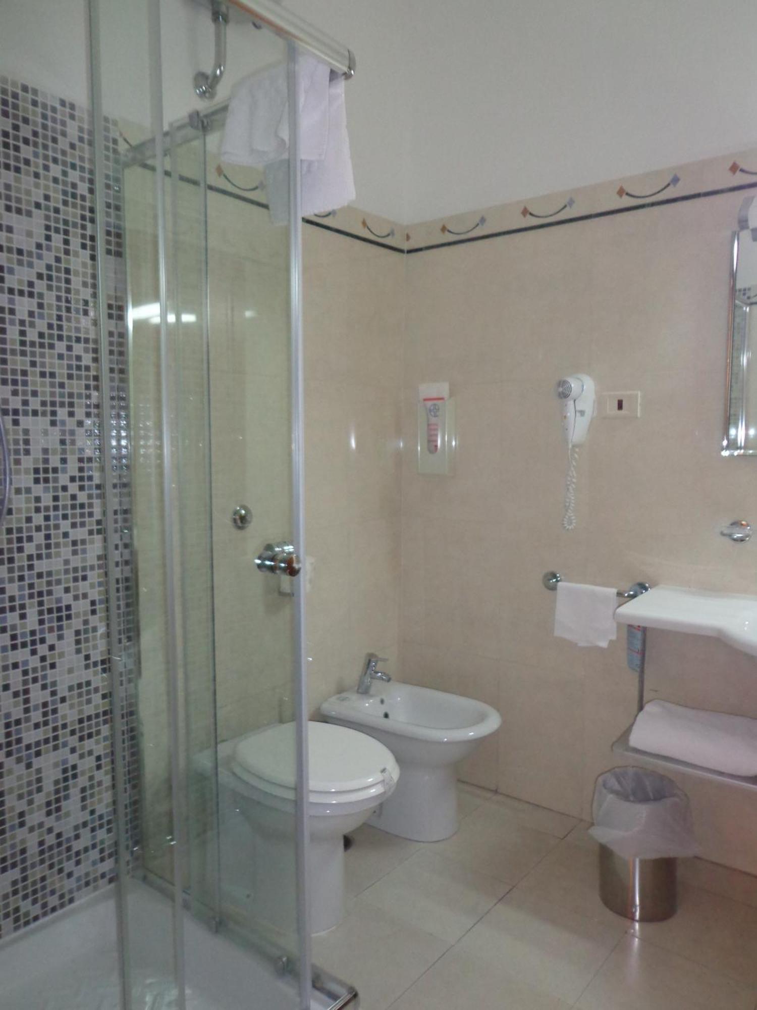 Hotel Gea Di Vulcano Rome Bagian luar foto