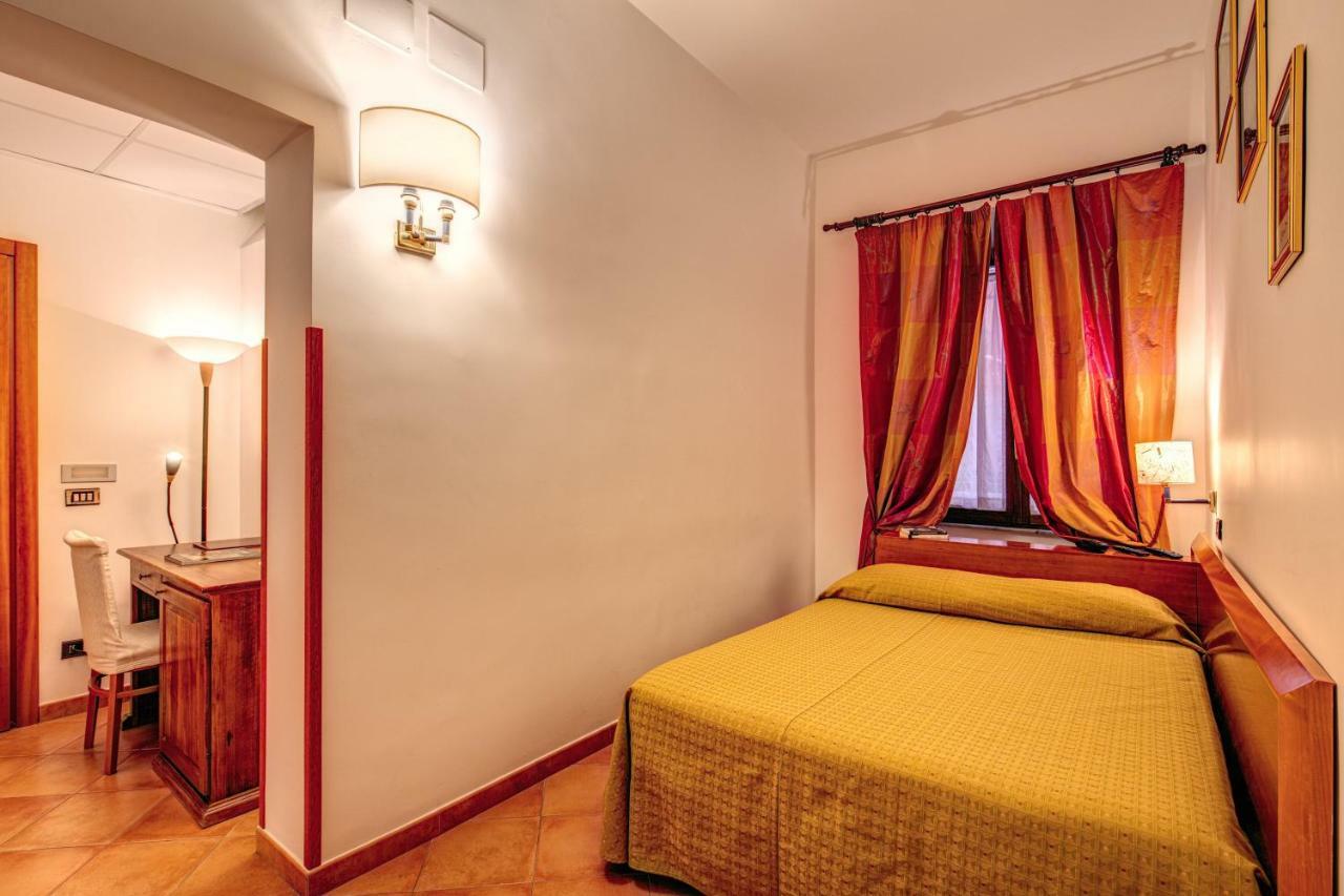 Hotel Gea Di Vulcano Rome Bagian luar foto