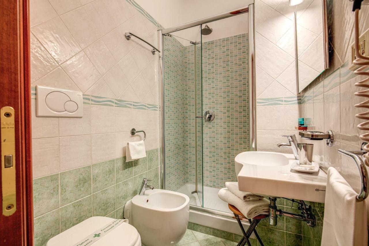 Hotel Gea Di Vulcano Rome Bagian luar foto