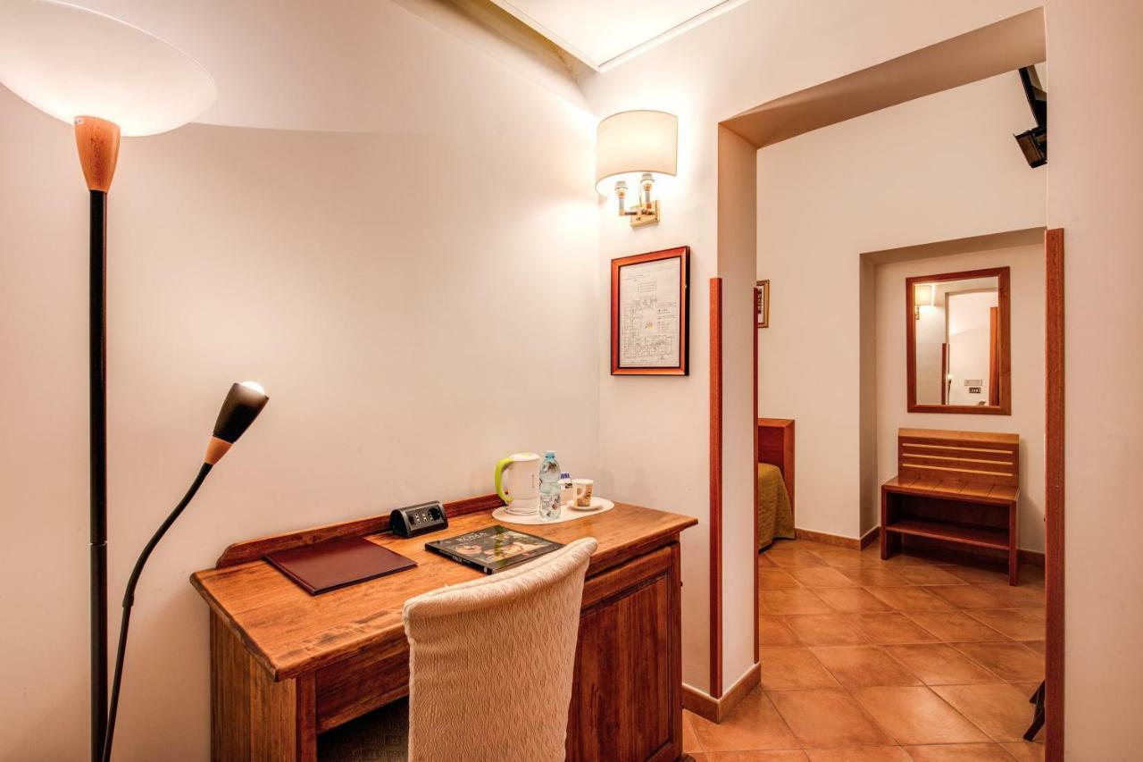 Hotel Gea Di Vulcano Rome Bagian luar foto